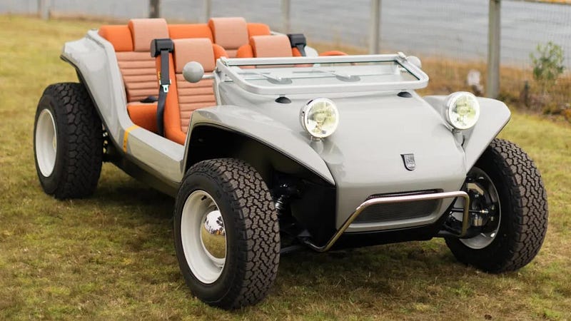 Meyers Manx Resorter captured in action