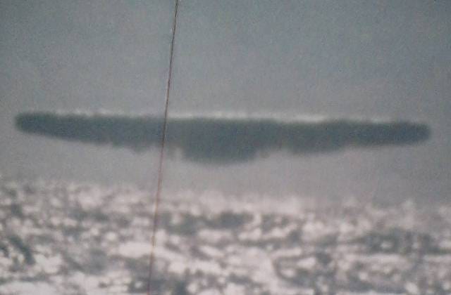 Captivating UFO sighting captured during Arctic expedition