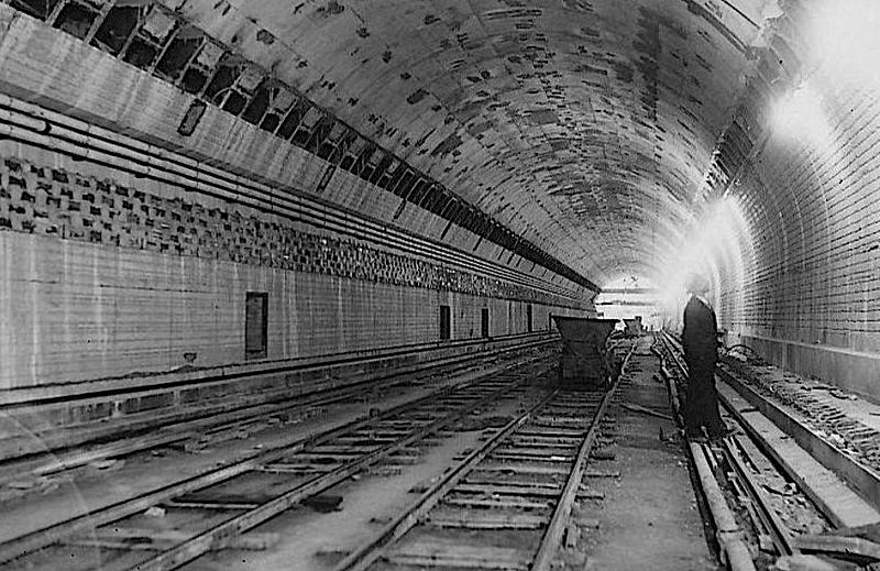 Lincoln Tunnel under construction